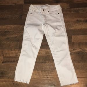 Paige Verdugo Crop size 26 white jeans